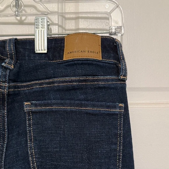 NWT American Eagle Next Level Stretch Jegging Shorts – Size 000 Shor – Dark Blue - Picture 6 of 7